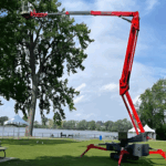 Best Spider Lift for Tree Work: How to Choose the Right Model Tree pruning equipment working safely on roadside trees
