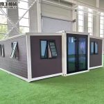 Customized portable folding prefabricated house