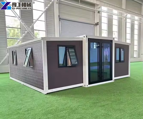 Customized portable folding prefabricated house