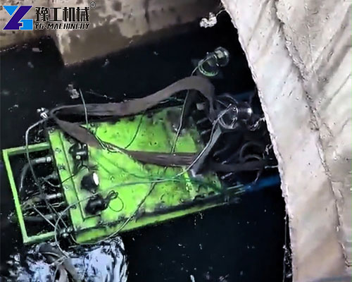 culvert cleaning robot working in narrow underground channel