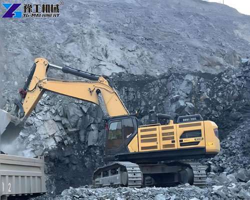 big excavator for sale working in open pit mining site