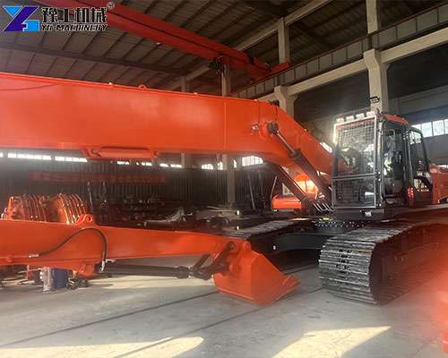 long boom excavator for deep river dredging
